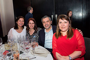 Empiece escribiendo el nombre de una imagen del sitio o introduzca la URL