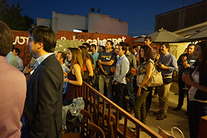 Empiece escribiendo el nombre de una imagen del sitio o introduzca la URL