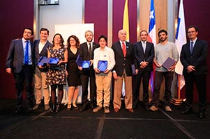 Empiece escribiendo el nombre de una imagen del sitio o introduzca la URL