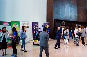 Empiece escribiendo el nombre de una imagen del sitio o introduzca la URL